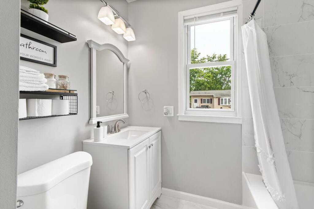 Stylish, Relaxing & Comfy 3 Bdr Home บริสโทล ภายนอก รูปภาพ